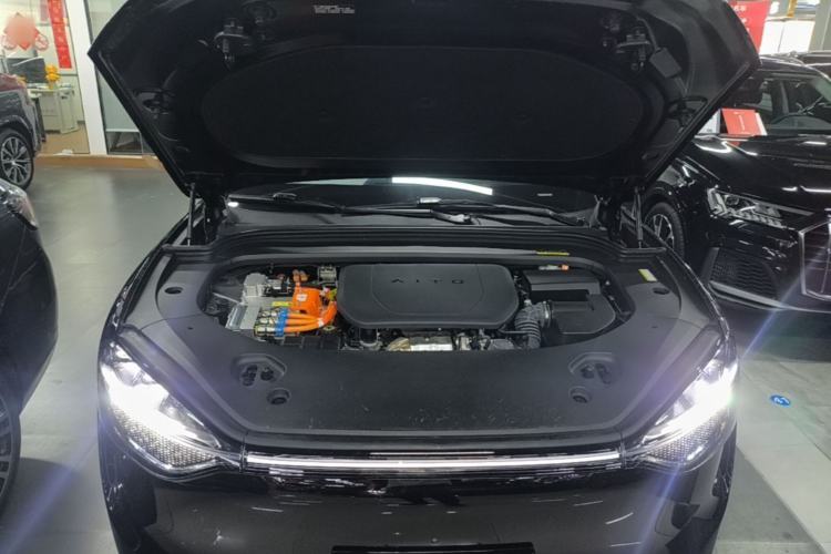 Used Hima AITO M9 2024 Range-Extended Ultra Version 52 kWh 6-Seater Model Engine Bay
