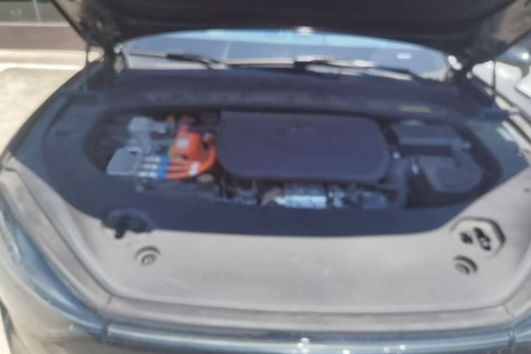 Used Hima AITO M9 2024 Range-Extended Ultra Version 42 kWh 6-Seater Model Engine Bay