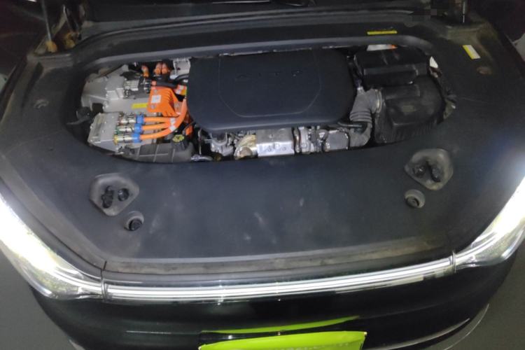 Used Hima AITO M9 2024 Range-Extended Ultra Version 42 kWh 6-Seater Model Engine Bay