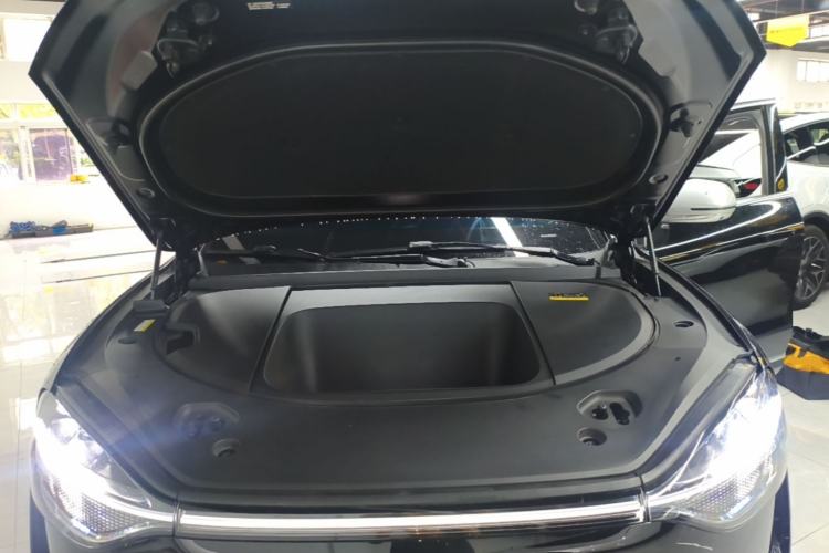 Used Hima AITO M9 2024 All-Electric Ultra Version 100 kWh 5-Seater Model Engine Bay