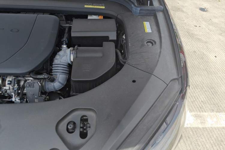 Used Hima AITO M9 2024 Range-Extended Ultra Version 42 kWh 6-Seater Model Engine Bay Left