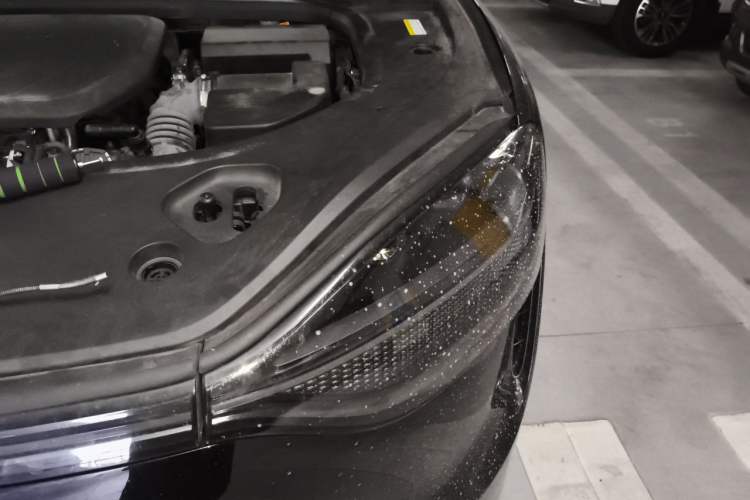 Used Hima AITO M9 2024 Range-Extended Ultra Version 42 kWh 6-Seater Model Engine Bay Left