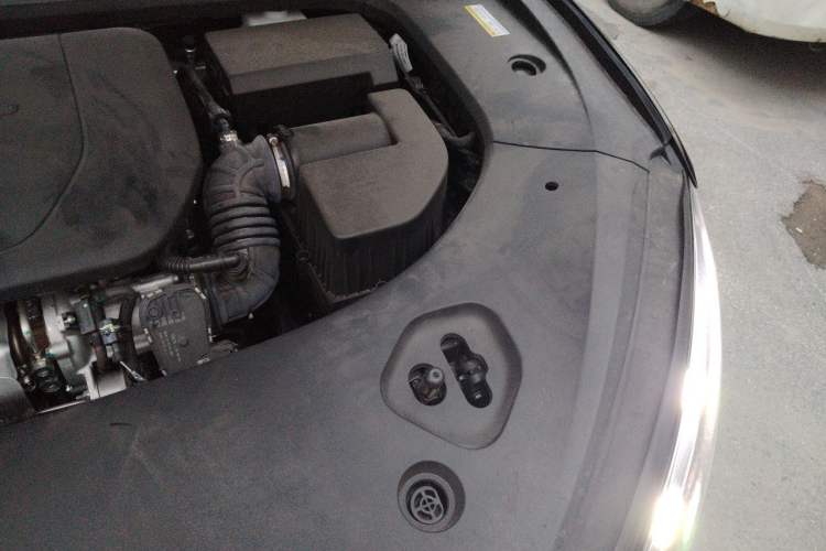 Used Hima AITO M9 2024 Range-Extended Ultra Version 52 kWh 6-Seater Model Engine Bay Left