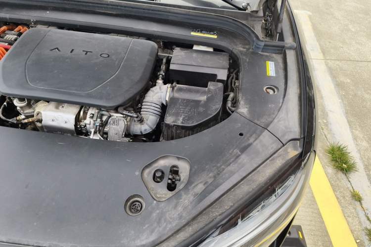 Used Hima AITO M9 2024 Range-Extended Max Edition 42 kWh 5-Seater Version Engine Bay Left