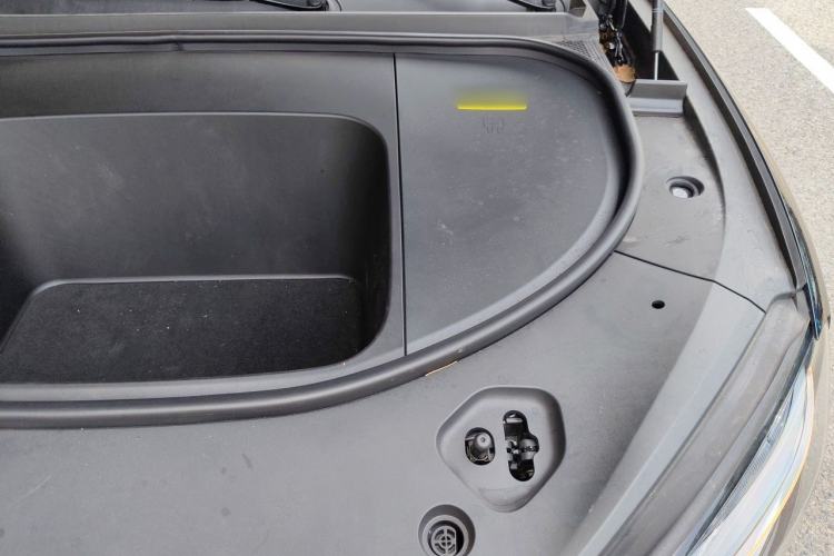 Used Hima AITO M9 2024 All-Electric Ultra Version 100 kWh 6-Seater Model Engine Bay Left