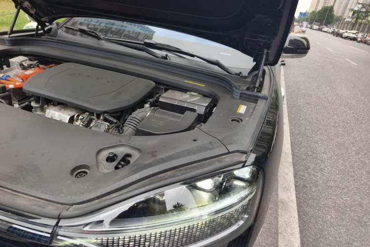 Used Hima AITO M9 2024 Range-Extended Max Edition 42 kWh 6-Seater Version Engine Bay Left