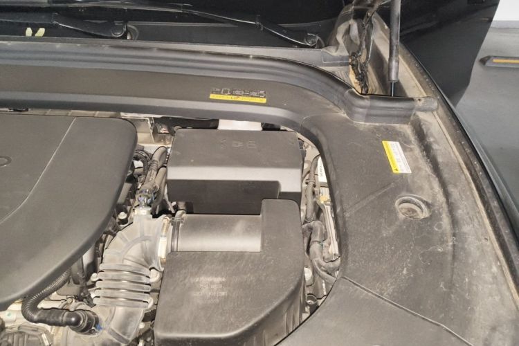 Used Hima AITO M9 2024 Range-Extended Ultra Version 52 kWh 5-Seater Model Engine Bay Left