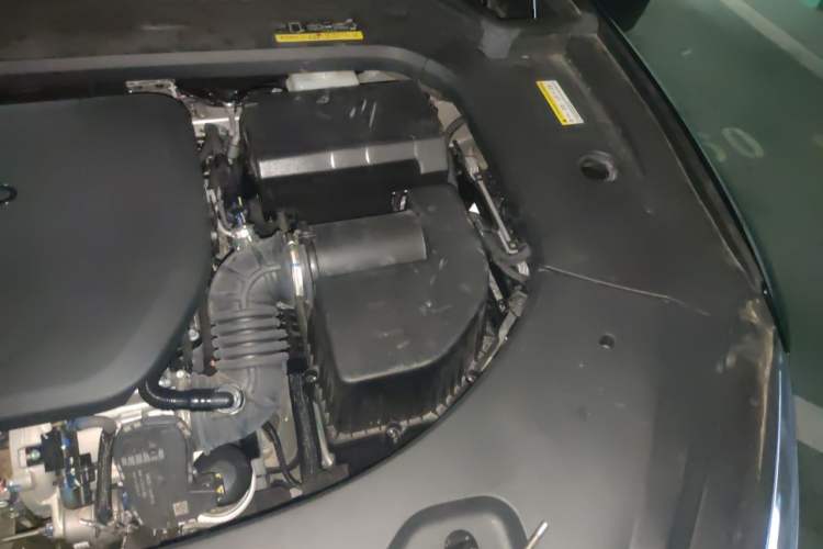 Used Hima AITO M9 2024 Range-Extended Ultra Version 42 kWh 6-Seater Model Engine Bay Left