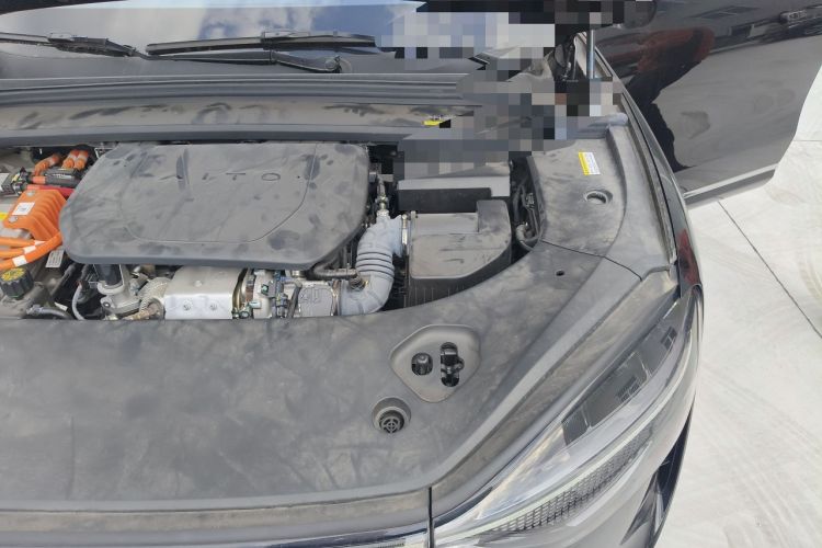 Used Hima AITO M9 2024 Range-Extended Ultra Version 52 kWh 5-Seater Model Engine Bay Left
