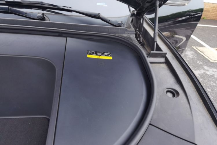 Used Hima AITO M9 2024 All-Electric Ultra Version 100 kWh 6-Seater Model Engine Bay Left