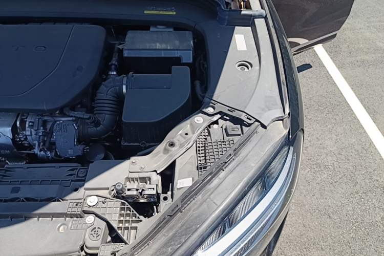 Used Hima AITO M9 2024 Range-Extended Max Edition 42 kWh 6-Seater Version Engine Bay Left