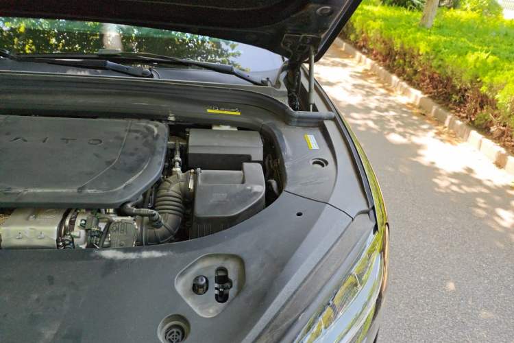 Used Hima AITO M9 2024 Range-Extended Max Edition 42 kWh 5-Seater Version Engine Bay Left