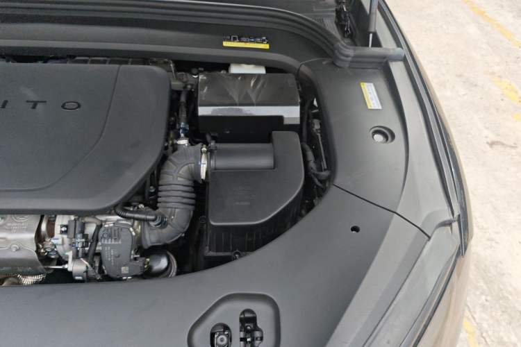Used Hima AITO M9 2024 Range-Extended Ultra Version 42 kWh 6-Seater Model Engine Bay Left
