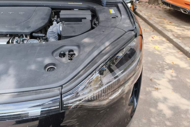 Used Hima AITO M9 2024 Range-Extended Ultra Version 42 kWh 6-Seater Model Engine Bay Left
