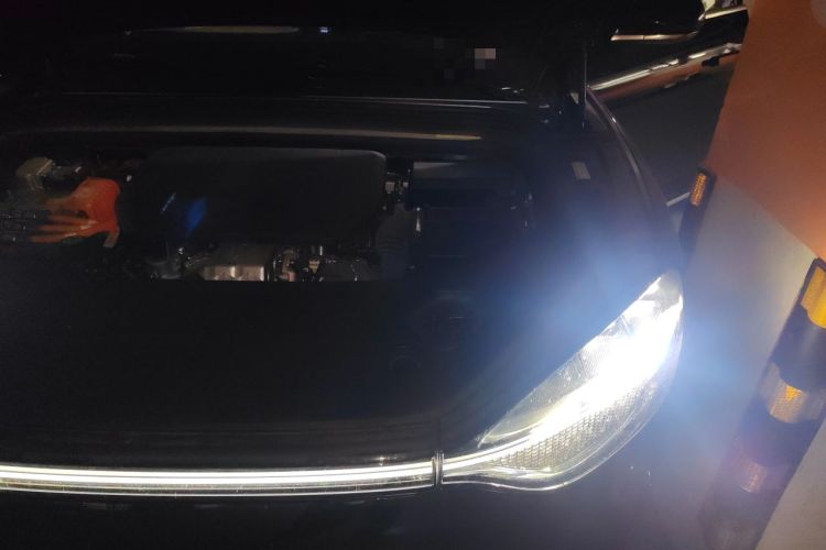 Used Hima AITO M9 2024 Range-Extended Ultra Version 42 kWh 6-Seater Model Engine Bay Left