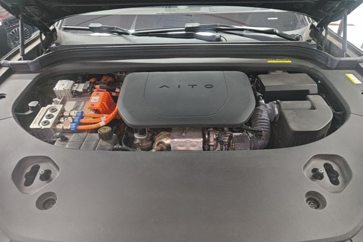 Used Hima AITO M9 2024 Range-Extended Ultra Version 52 kWh 6-Seater Model Engine Bay