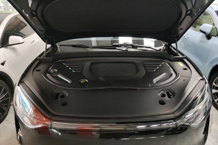 Used Hima AITO M9 2024 Range-Extended Ultra Version 42 kWh 6-Seater Model Engine Bay
