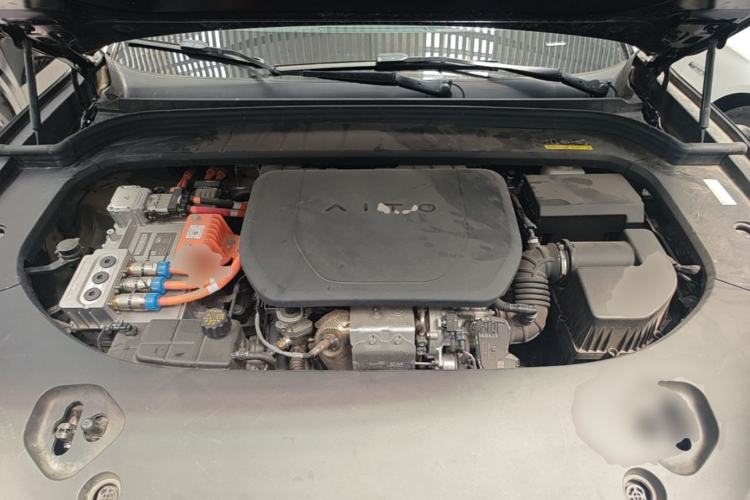 Used Hima AITO M9 2024 Range-Extended Ultra Version 52 kWh 6-Seater Model Engine Bay