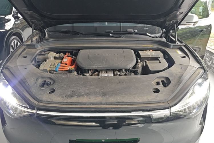 Used Hima AITO M9 2024 Range-Extended Ultra Version 52 kWh 6-Seater Model Engine Bay