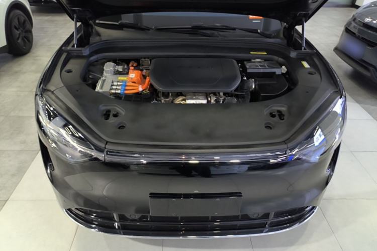 Used Hima AITO M9 2024 Range-Extended Ultra Version 42 kWh 6-Seater Model Engine Bay