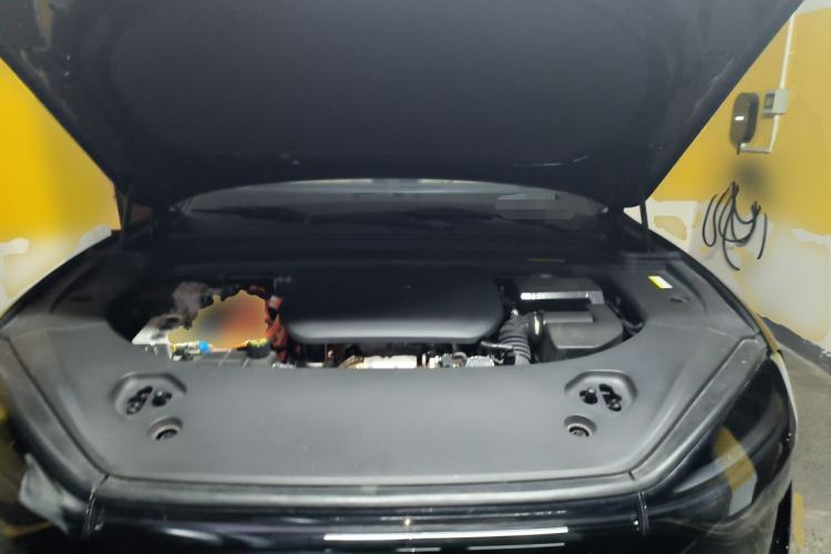 Used Hima AITO M9 2024 Range-Extended Ultra Version 42 kWh 6-Seater Model Engine Bay