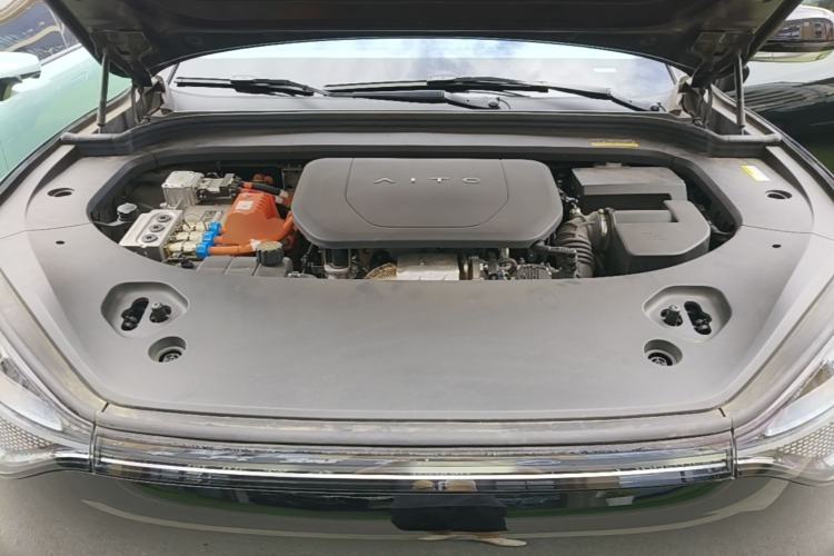 Used Hima AITO M9 2024 Range-Extended Ultra Version 52 kWh 6-Seater Model Engine Bay