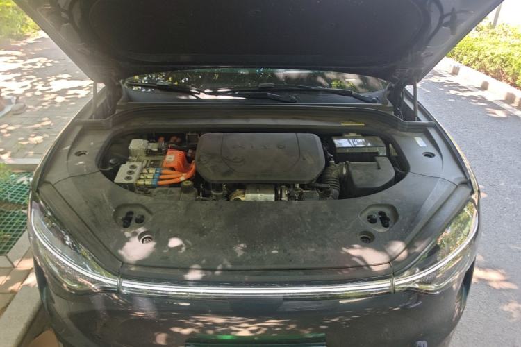 Used Hima AITO M9 2024 Range-Extended Ultra Version 42 kWh 6-Seater Model Engine Bay