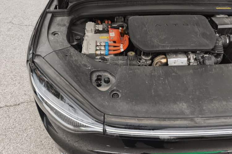 Used Hima AITO M9 2024 Range-Extended Ultra Version 52 kWh 6-Seater Model Engine Bay Right