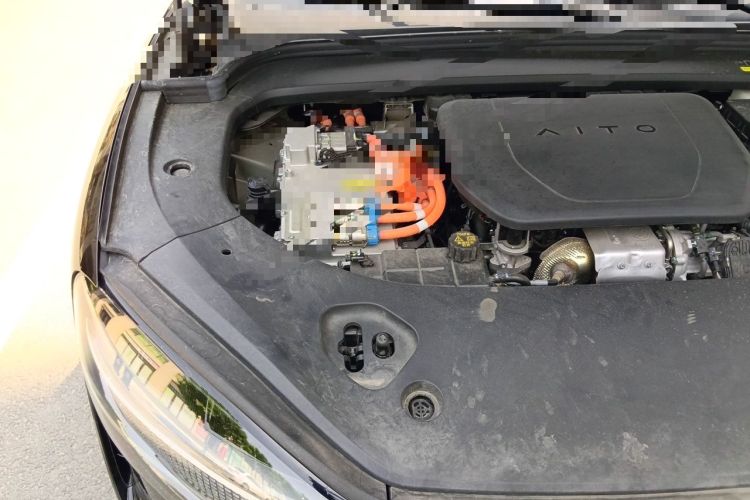 Used Hima AITO M9 2024 Range-Extended Ultra Version 52 kWh 5-Seater Model Engine Bay Right