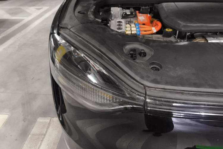 Used Hima AITO M9 2024 Range-Extended Ultra Version 42 kWh 6-Seater Model Engine Bay Right