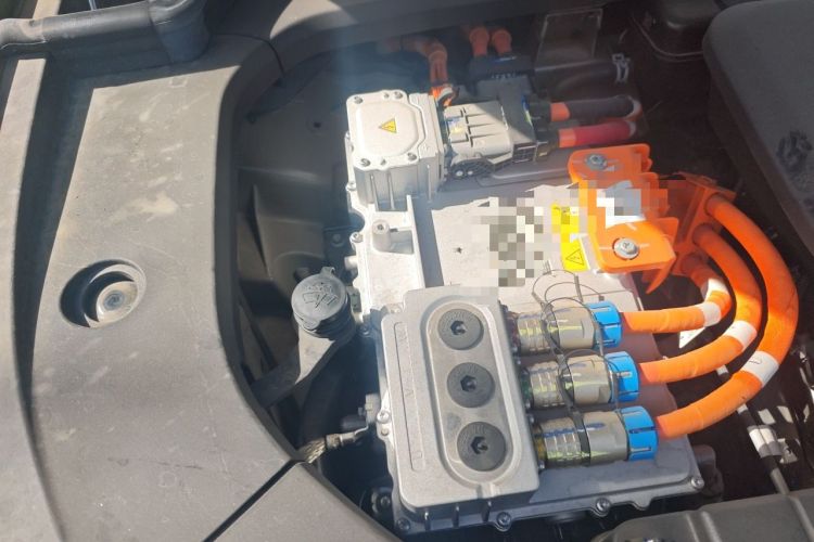 Used Hima AITO M9 2024 Range-Extended Ultra Version 52 kWh 6-Seater Model Engine Bay Right