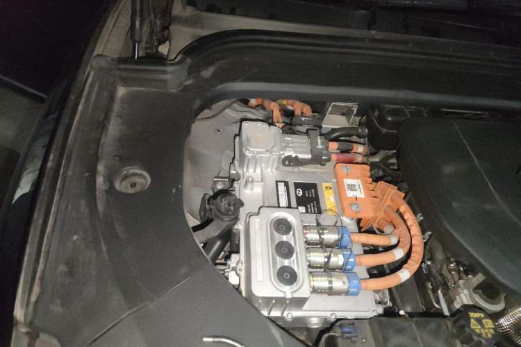 Used Hima AITO M9 2024 Range-Extended Ultra Version 42 kWh 6-Seater Model Engine Bay Right