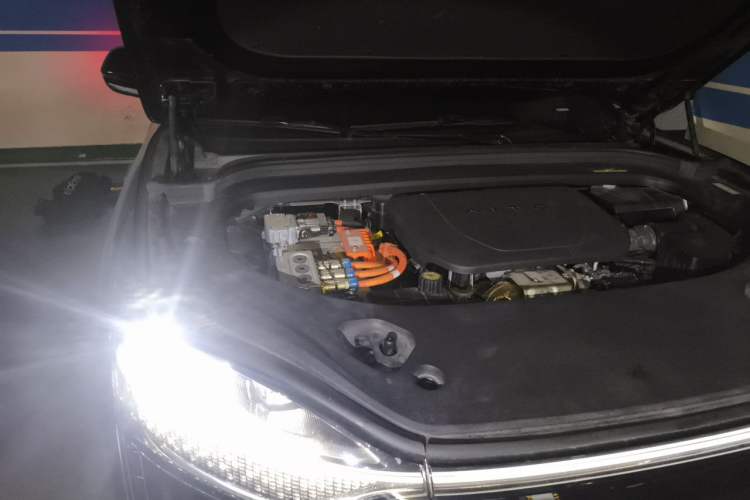 Used Hima AITO M9 2024 Range-Extended Max Edition 42 kWh 6-Seater Version Engine Bay Right