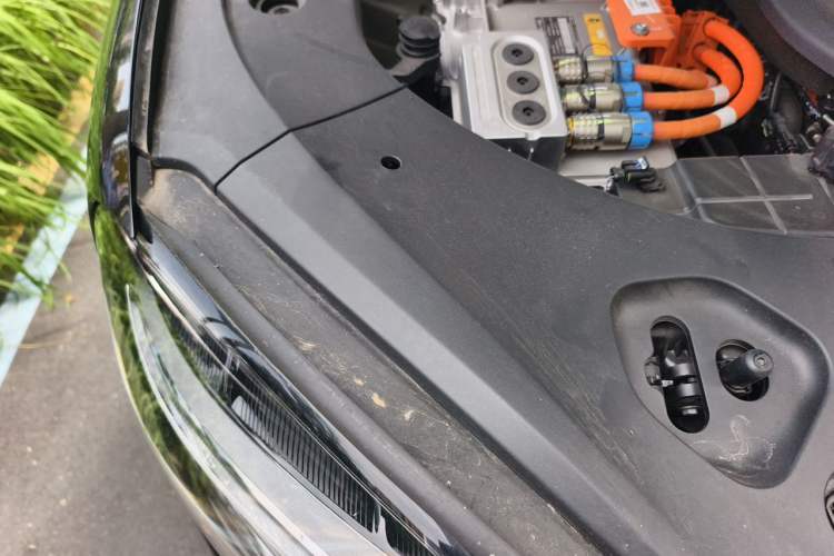 Used Hima AITO M9 2024 Range-Extended Max Edition 52 kWh 6-Seater Version Engine Bay Right