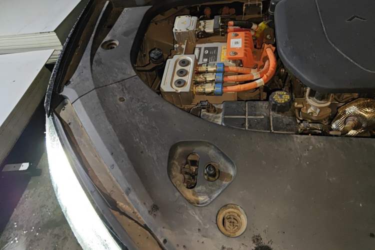 Used Hima AITO M9 2024 Range-Extended Ultra Version 42 kWh 6-Seater Model Engine Bay Right