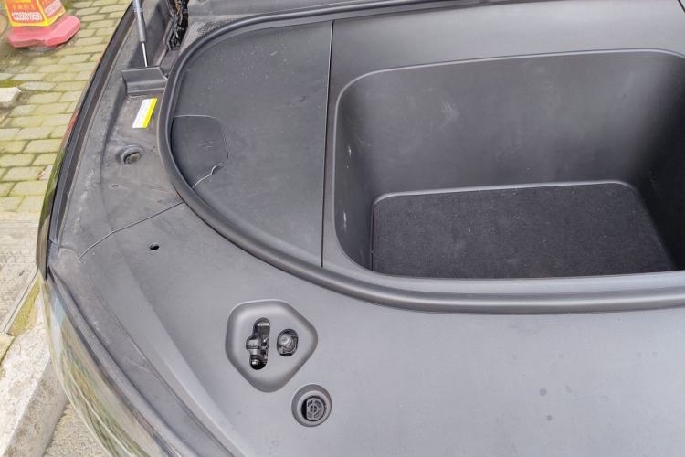 Used Hima AITO M9 2024 All-Electric Ultra Version 100 kWh 6-Seater Model Engine Bay Right