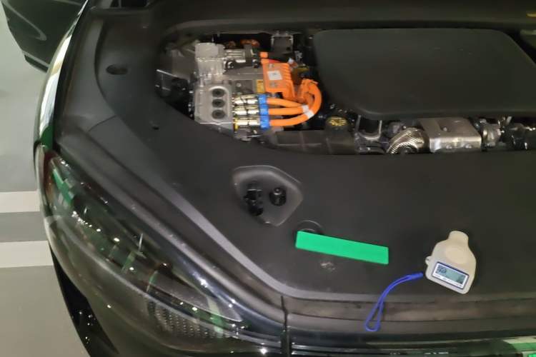 Used Hima AITO M9 2024 Range-Extended Max Edition 42 kWh 6-Seater Version Engine Bay Right