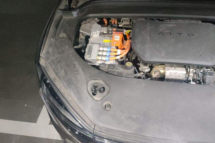 Used Hima AITO M9 2024 Range-Extended Max Edition 42 kWh 6-Seater Version Engine Bay Right