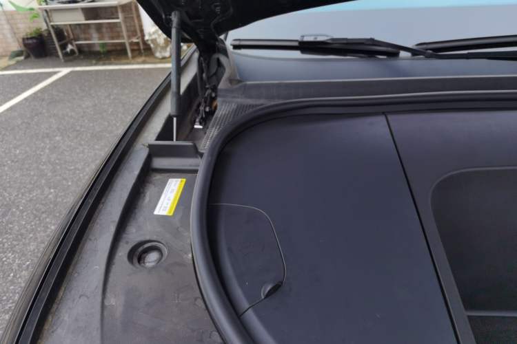 Used Hima AITO M9 2024 All-Electric Ultra Version 100 kWh 6-Seater Model Engine Bay Right