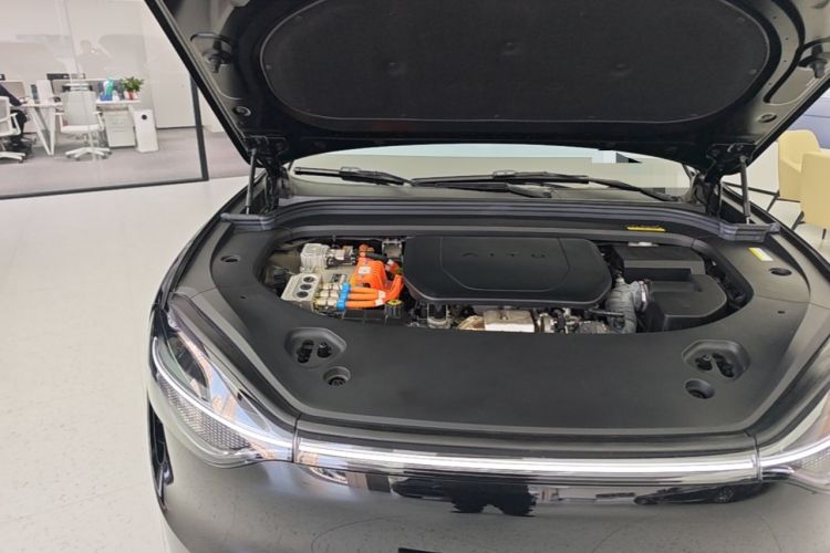 Used Hima AITO M9 2024 Range-Extended Ultra Version 42 kWh 6-Seater Model Engine Bay Right