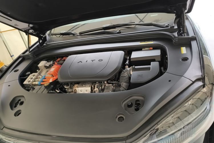 Used Hima AITO M9 2024 Range-Extended Ultra Version 52 kWh 5-Seater Model Engine Bay