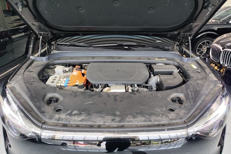 Used Hima AITO M9 2024 Range-Extended Ultra Version 52 kWh 5-Seater Model Engine Bay