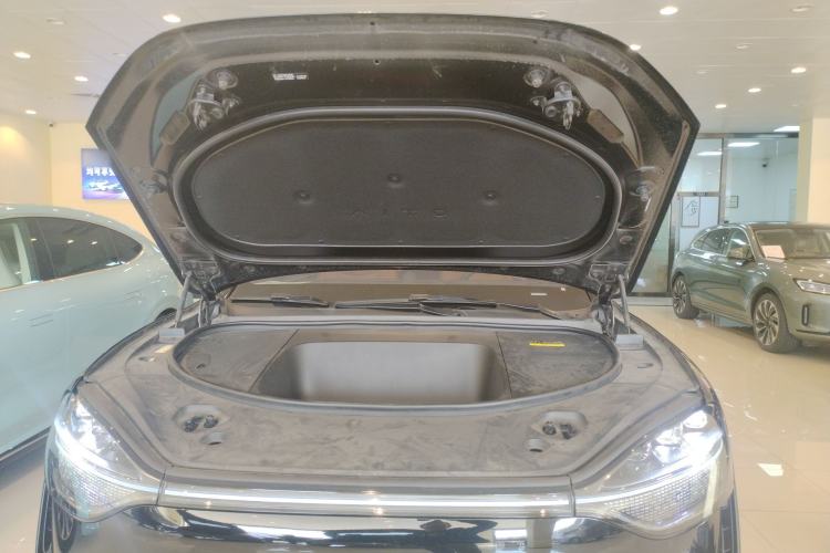 Used Hima AITO M9 2024 All-Electric Ultra Version 100 kWh 5-Seater Model Engine Bay