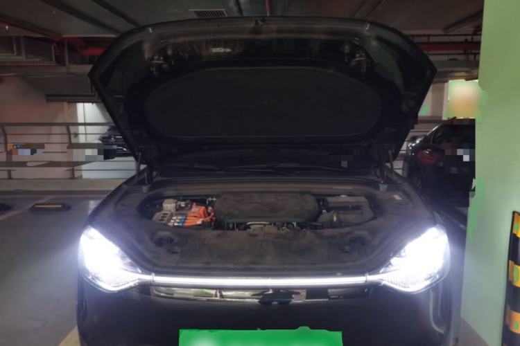 Used Hima AITO M9 2024 Range-Extended Ultra Version 42 kWh 6-Seater Model Engine Bay
