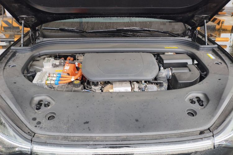 Used Hima AITO M9 2024 Range-Extended Ultra Version 52 kWh 6-Seater Model Engine Bay