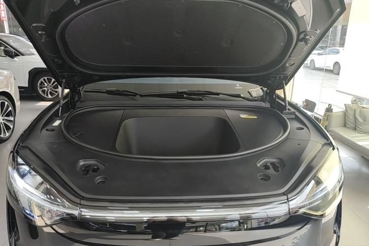 Used Hima AITO M9 2024 All-Electric Ultra Version 100 kWh 6-Seater Model Engine Bay