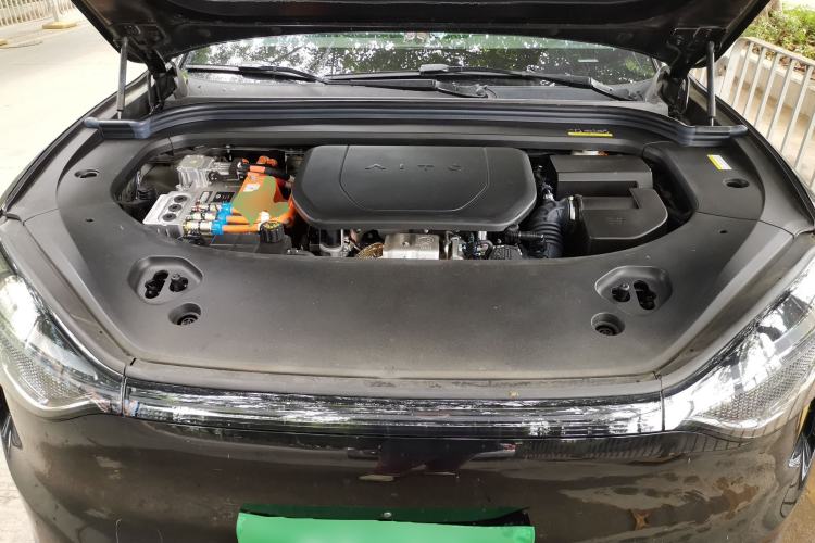 Used Hima AITO M9 2024 Range-Extended Ultra Version 52 kWh 5-Seater Model Engine Bay