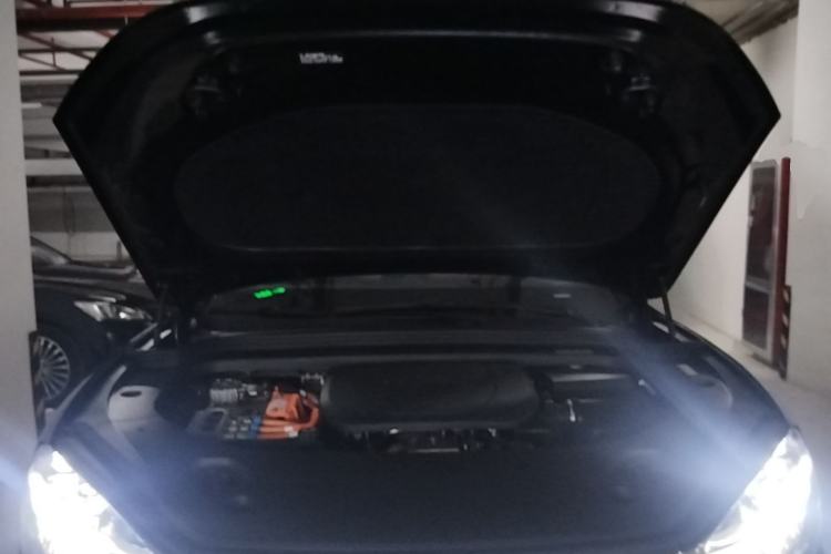 Used Hima AITO M9 2024 Range-Extended Ultra Version 52 kWh 6-Seater Model Engine Bay