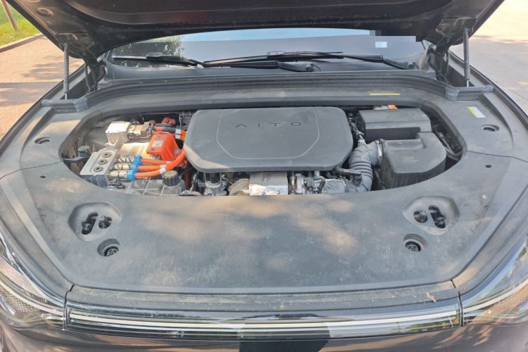 Used Hima AITO M9 2024 Range-Extended Ultra Version 52 kWh 6-Seater Model Engine Bay