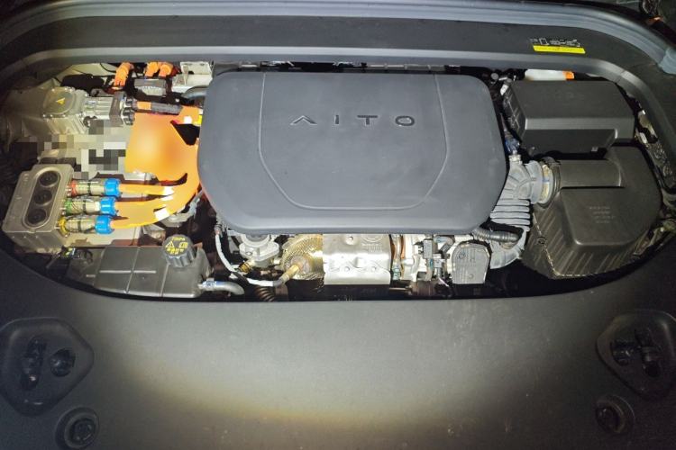 Used Hima AITO M9 2024 Range-Extended Ultra Version 52 kWh 5-Seater Model Engine Bay